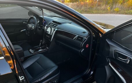 Toyota Camry, 2014 год, 1 850 000 рублей, 8 фотография