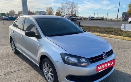 Volkswagen Polo VI (EU Market), 2013 год, 560 000 рублей, 2 фотография