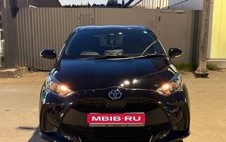 Toyota Yaris, 2020 год, 1 050 000 рублей, 3 фотография