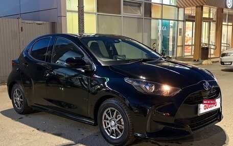 Toyota Yaris, 2020 год, 1 050 000 рублей, 4 фотография