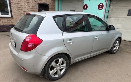 KIA cee'd I рестайлинг, 2009 год, 520 000 рублей, 2 фотография
