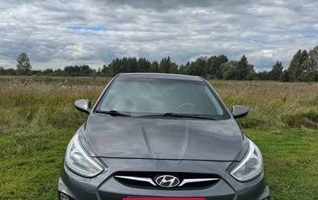 Hyundai Solaris II рестайлинг, 2014 год, 750 000 рублей, 4 фотография
