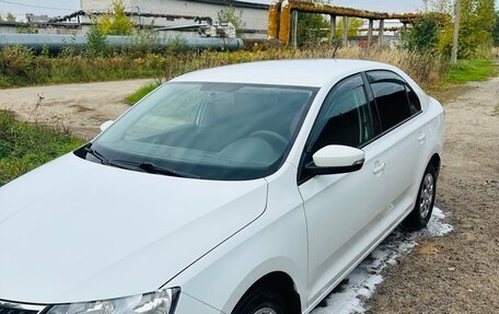 Skoda Rapid I, 2018 год, 1 100 000 рублей, 2 фотография