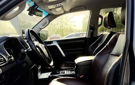Toyota Land Cruiser Prado 150 рестайлинг 2, 2020 год, 4 990 000 рублей, 10 фотография