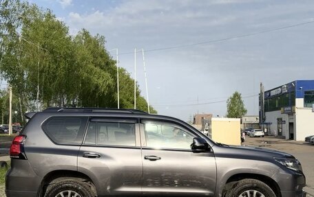 Toyota Land Cruiser Prado 150 рестайлинг 2, 2020 год, 4 990 000 рублей, 5 фотография