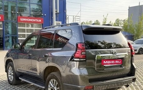 Toyota Land Cruiser Prado 150 рестайлинг 2, 2020 год, 4 990 000 рублей, 8 фотография