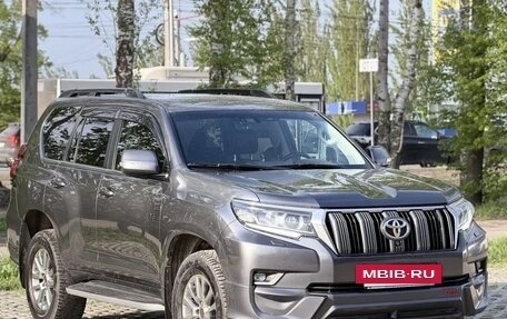 Toyota Land Cruiser Prado 150 рестайлинг 2, 2020 год, 4 990 000 рублей, 4 фотография