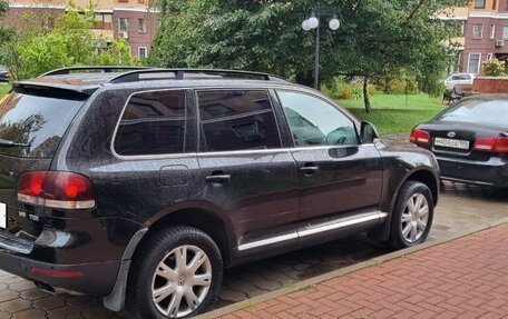 Volkswagen Touareg III, 2008 год, 750 000 рублей, 2 фотография