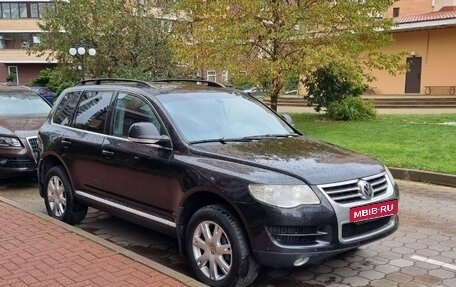 Volkswagen Touareg III, 2008 год, 750 000 рублей, 1 фотография