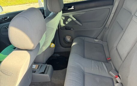 Volkswagen Passat B5+ рестайлинг, 2002 год, 330 000 рублей, 4 фотография