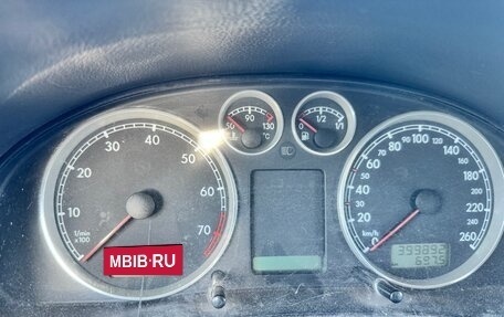 Volkswagen Passat B5+ рестайлинг, 2002 год, 330 000 рублей, 6 фотография