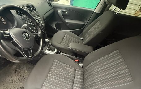Volkswagen Polo VI (EU Market), 2017 год, 1 300 000 рублей, 8 фотография