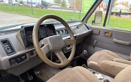 Isuzu Trooper I, 1988 год, 295 000 рублей, 27 фотография