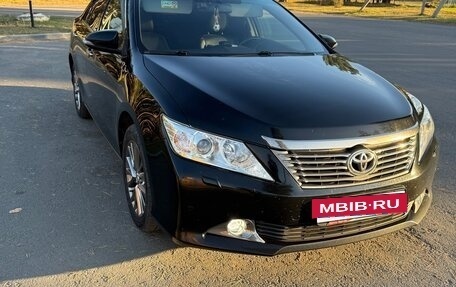 Toyota Camry, 2014 год, 2 050 000 рублей, 2 фотография