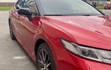 Toyota Camry, 2021 год, 3 200 000 рублей, 10 фотография