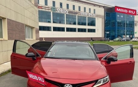 Toyota Camry, 2021 год, 3 200 000 рублей, 9 фотография