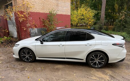 Toyota Camry, 2020 год, 3 000 000 рублей, 3 фотография