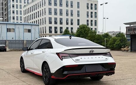 Hyundai Elantra, 2023 год, 1 349 666 рублей, 4 фотография