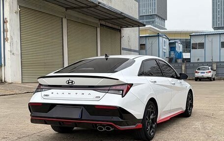 Hyundai Elantra, 2023 год, 1 349 666 рублей, 6 фотография