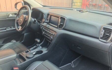 KIA Sportage IV рестайлинг, 2016 год, 2 430 000 рублей, 10 фотография
