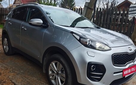 KIA Sportage IV рестайлинг, 2016 год, 2 430 000 рублей, 2 фотография