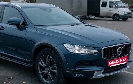 Volvo V90 Cross Country I рестайлинг, 2018 год, 3 500 000 рублей, 2 фотография