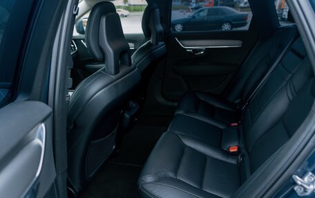 Volvo V90 Cross Country I рестайлинг, 2018 год, 3 500 000 рублей, 20 фотография