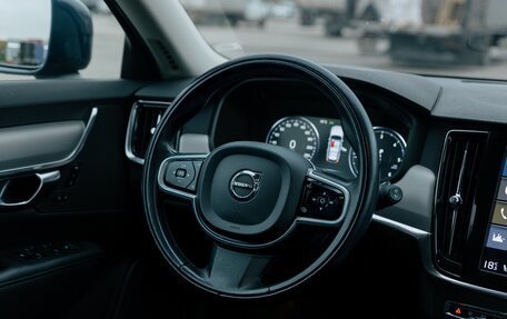 Volvo V90 Cross Country I рестайлинг, 2018 год, 3 500 000 рублей, 23 фотография