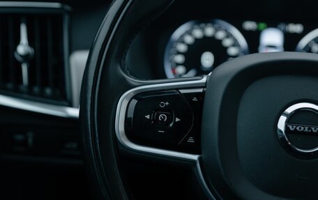 Volvo V90 Cross Country I рестайлинг, 2018 год, 3 500 000 рублей, 24 фотография