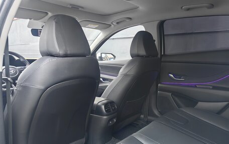 Hyundai Elantra, 2023 год, 2 200 000 рублей, 14 фотография