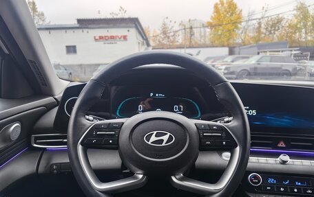 Hyundai Elantra, 2023 год, 2 200 000 рублей, 23 фотография