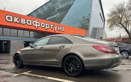 Mercedes-Benz CLS, 2011 год, 2 250 000 рублей, 15 фотография