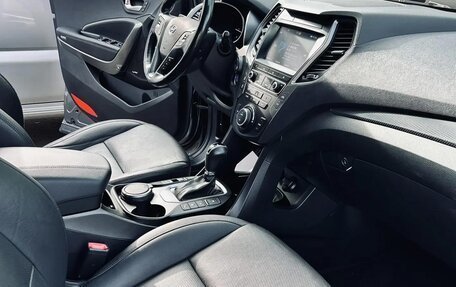 Hyundai Santa Fe III рестайлинг, 2018 год, 2 700 000 рублей, 15 фотография