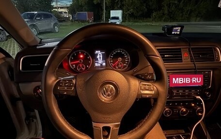 Volkswagen Jetta VI, 2014 год, 920 000 рублей, 20 фотография