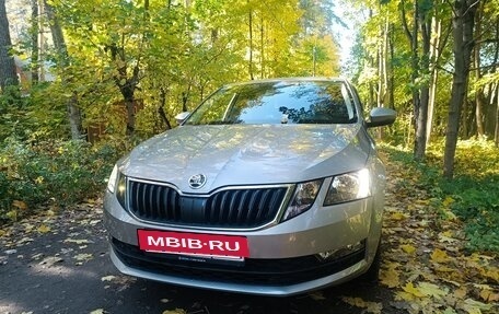 Skoda Octavia, 2019 год, 1 800 000 рублей, 2 фотография