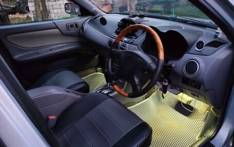 Nissan Avenir II, 2001 год, 310 000 рублей, 11 фотография