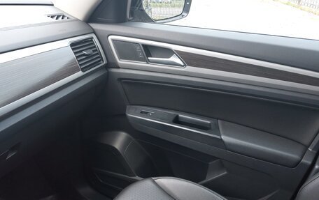 Volkswagen Teramont I, 2018 год, 3 350 000 рублей, 12 фотография