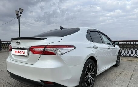 Toyota Camry, 2020 год, 2 850 000 рублей, 4 фотография