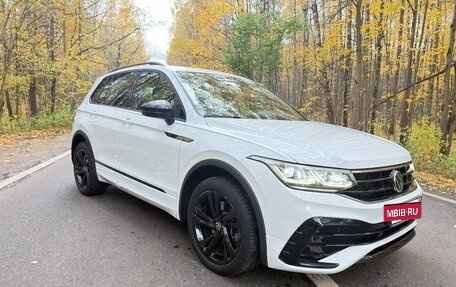 Volkswagen Tiguan II, 2021 год, 3 900 000 рублей, 3 фотография