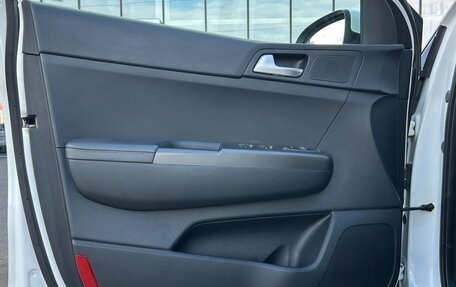 KIA Sportage IV рестайлинг, 2020 год, 2 359 900 рублей, 9 фотография