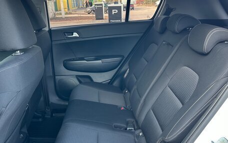 KIA Sportage IV рестайлинг, 2020 год, 2 359 900 рублей, 23 фотография