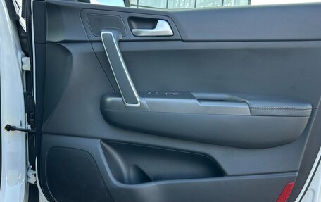 KIA Sportage IV рестайлинг, 2020 год, 2 359 900 рублей, 28 фотография