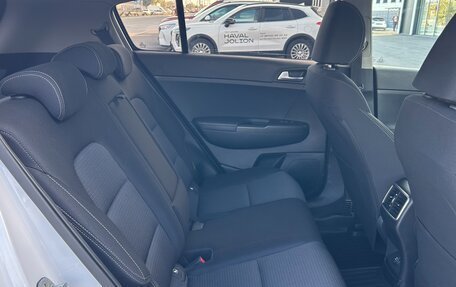 KIA Sportage IV рестайлинг, 2020 год, 2 359 900 рублей, 27 фотография