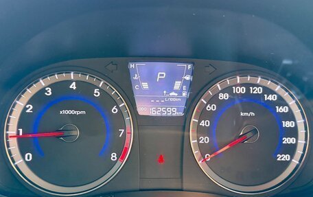 Hyundai Solaris II рестайлинг, 2011 год, 700 000 рублей, 7 фотография