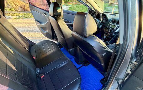 Hyundai Solaris II рестайлинг, 2011 год, 700 000 рублей, 8 фотография