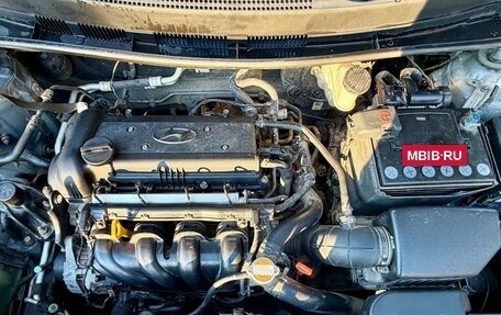 Hyundai Solaris II рестайлинг, 2011 год, 700 000 рублей, 11 фотография