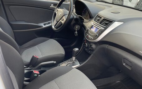 Hyundai Solaris II рестайлинг, 2014 год, 950 000 рублей, 5 фотография
