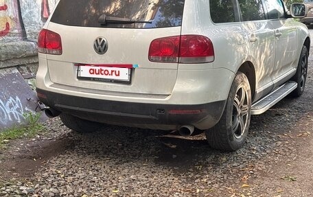 Volkswagen Touareg III, 2005 год, 750 000 рублей, 3 фотография