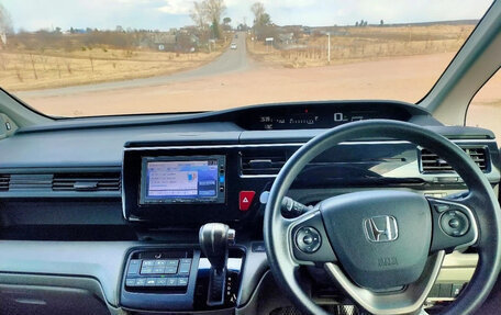 Honda Stepwgn IV, 2017 год, 1 290 000 рублей, 11 фотография