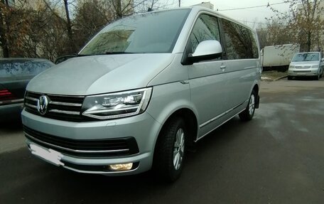Volkswagen Multivan T6 рестайлинг, 2019 год, 6 200 000 рублей, 9 фотография